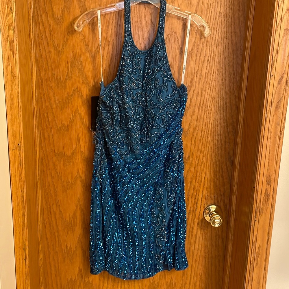 NWT Sherri Hill Halter Cocktail Dress